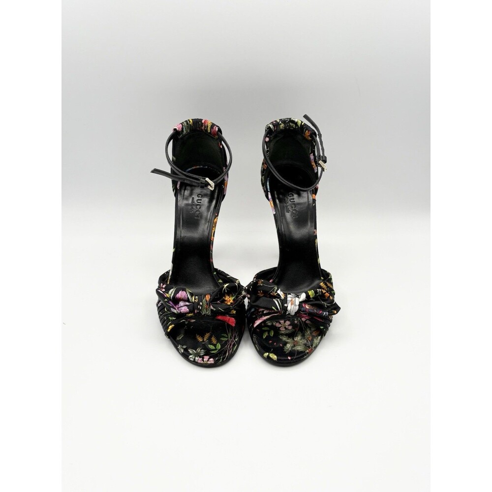 Gucci Black Satin Floral Slingback Heels Peep Toe Bow Accent Size EU 35 - Picture 2 of 12